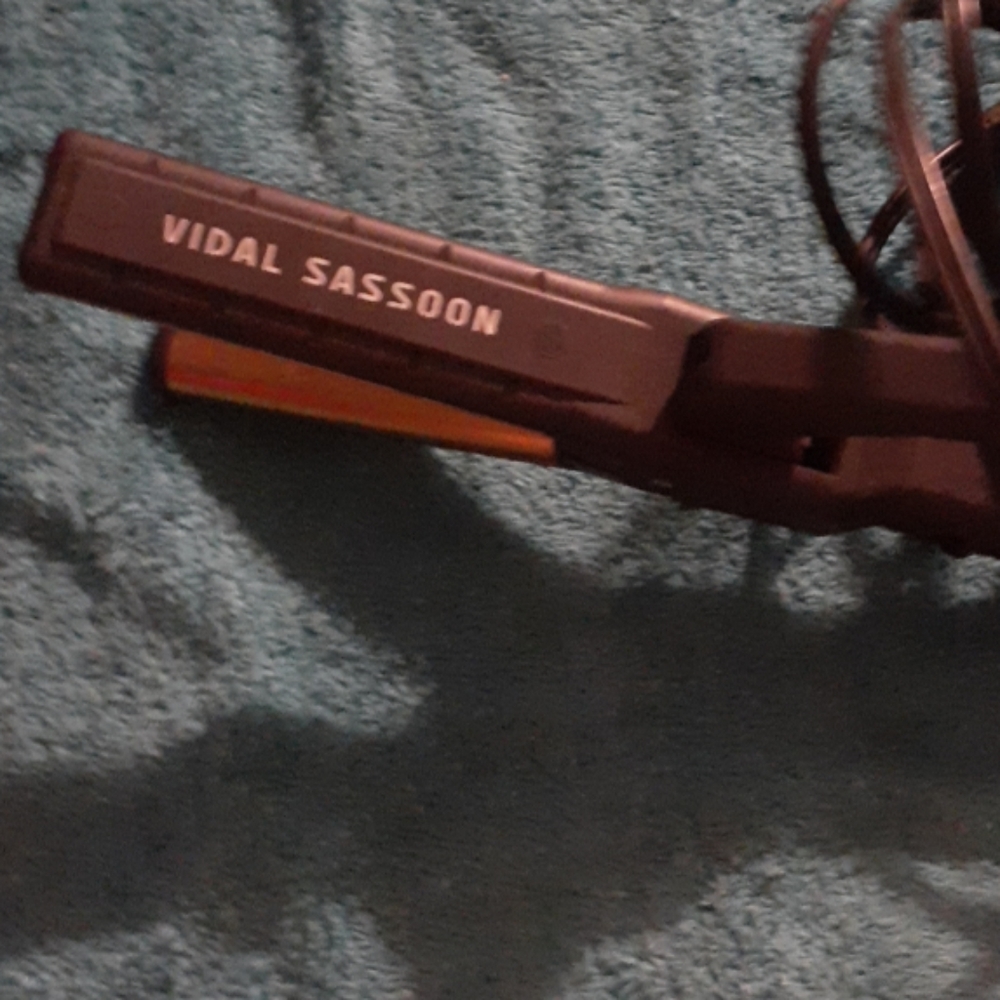 Flat iron